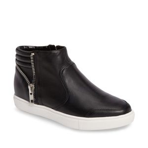 Leather/synthetic zipper detail high top sneakers